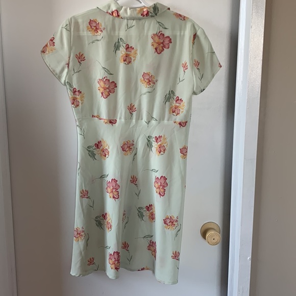 Vintage Floral Dress Bundle - Picture 3 of 9